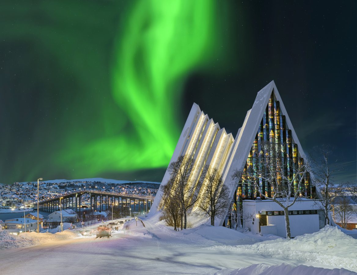 11 Best Places to See the Northern Lights in 2022 StudentUniverse (2023)